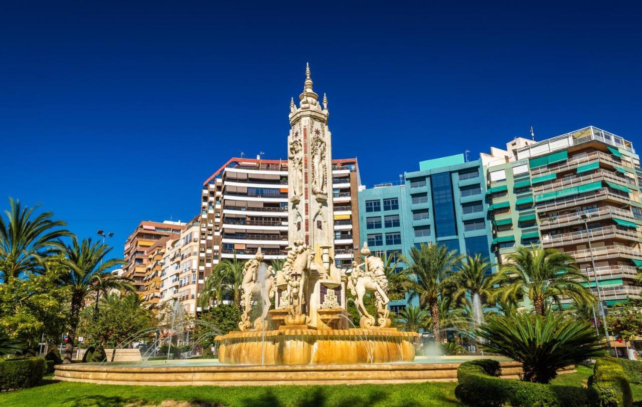 Ferienwohnung Alicante Colorful Penthouse Center 5C Exterior foto